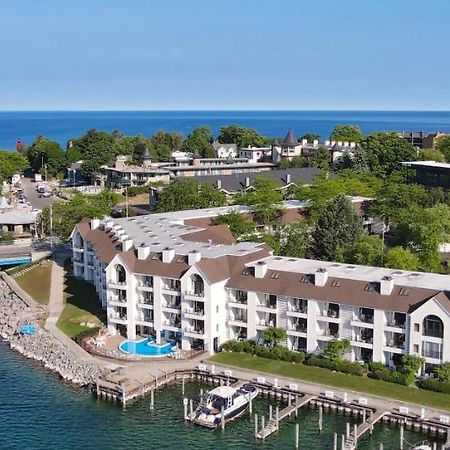 359 Edgewater Inn Charlevoix Kültér fotó
